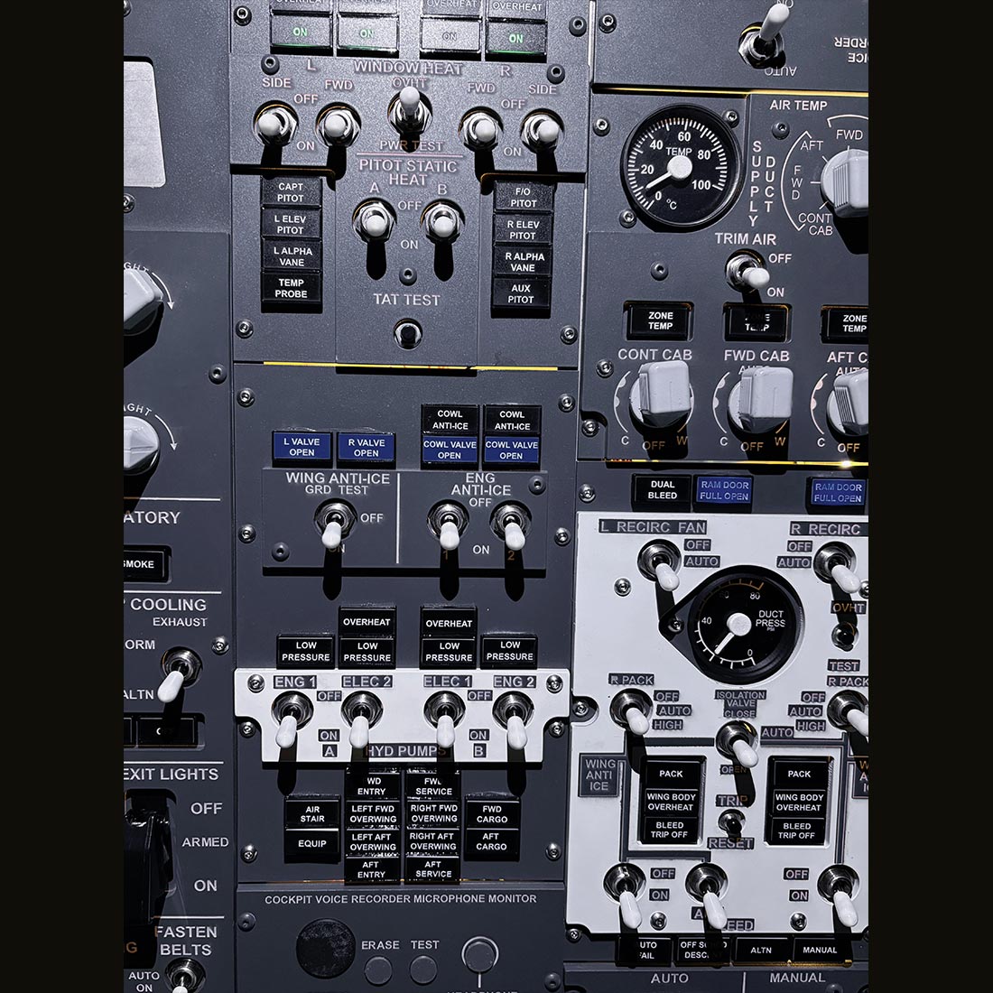B737-800 Front Overhead Panel for MSFS2020/2024, X-Plane 11/12