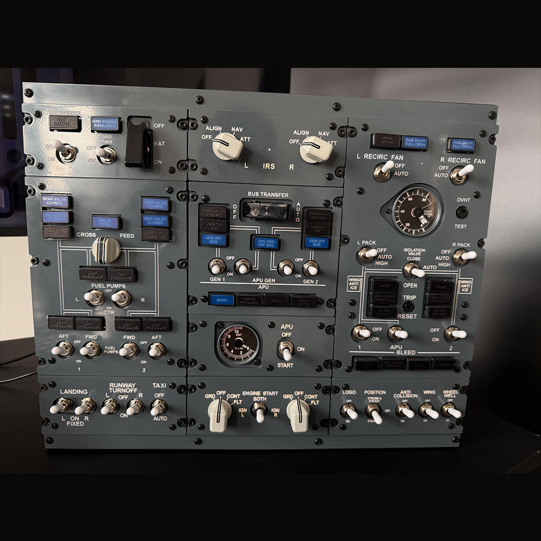 B737 FWD Overhead Flight Simulator Control Panel