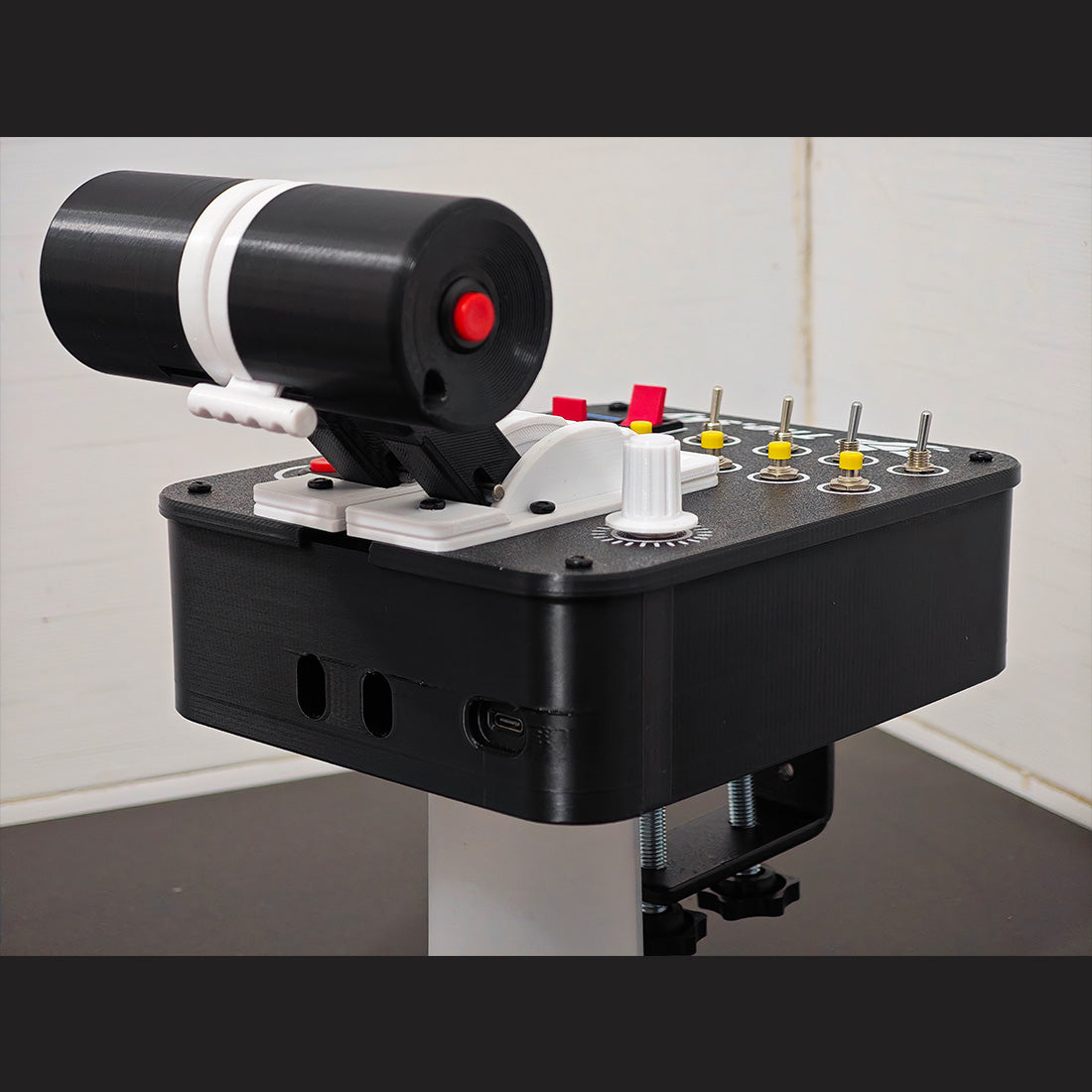 Flight Simulation Throttle-Controller