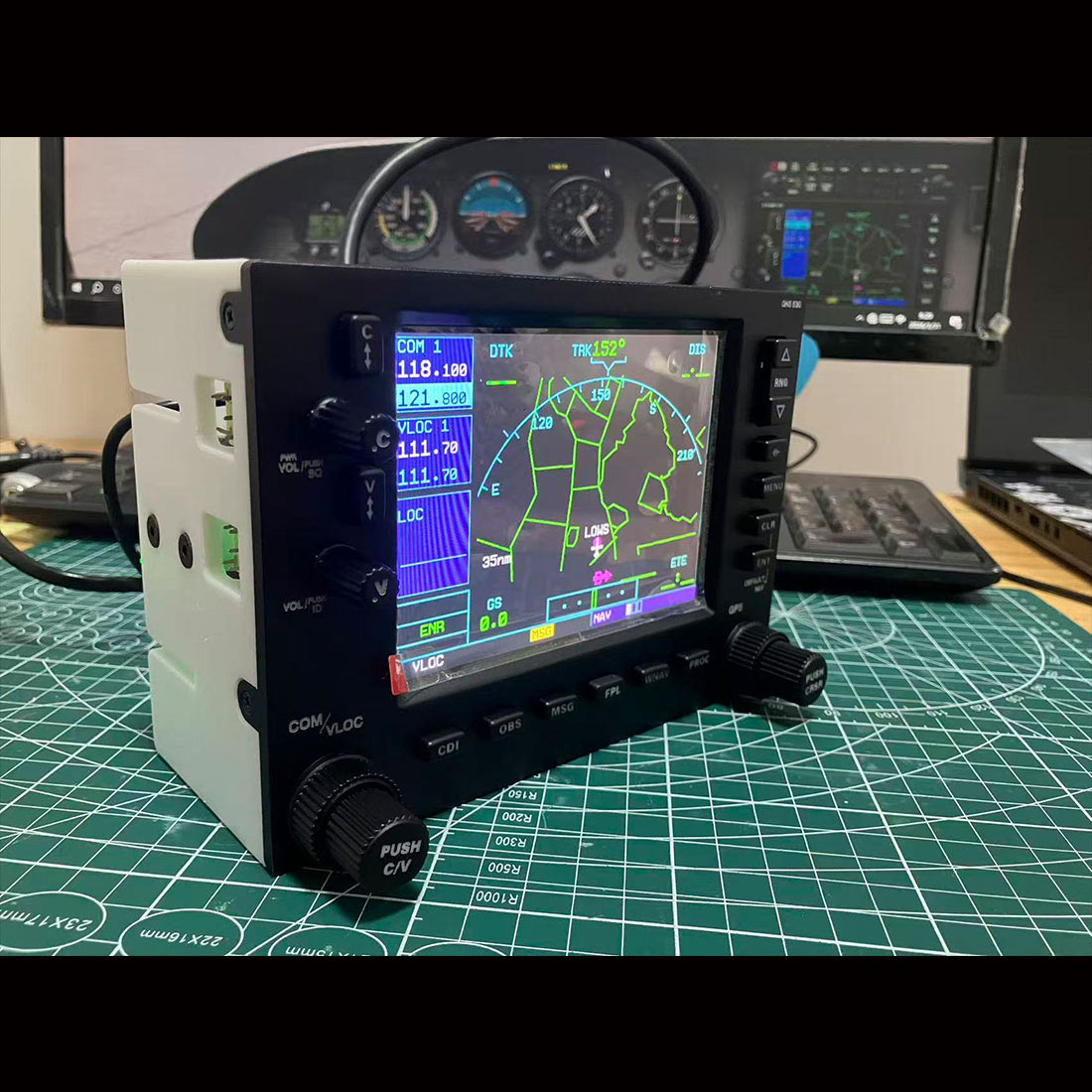 Simulation Flight GNS-530 Style Avionics Panel