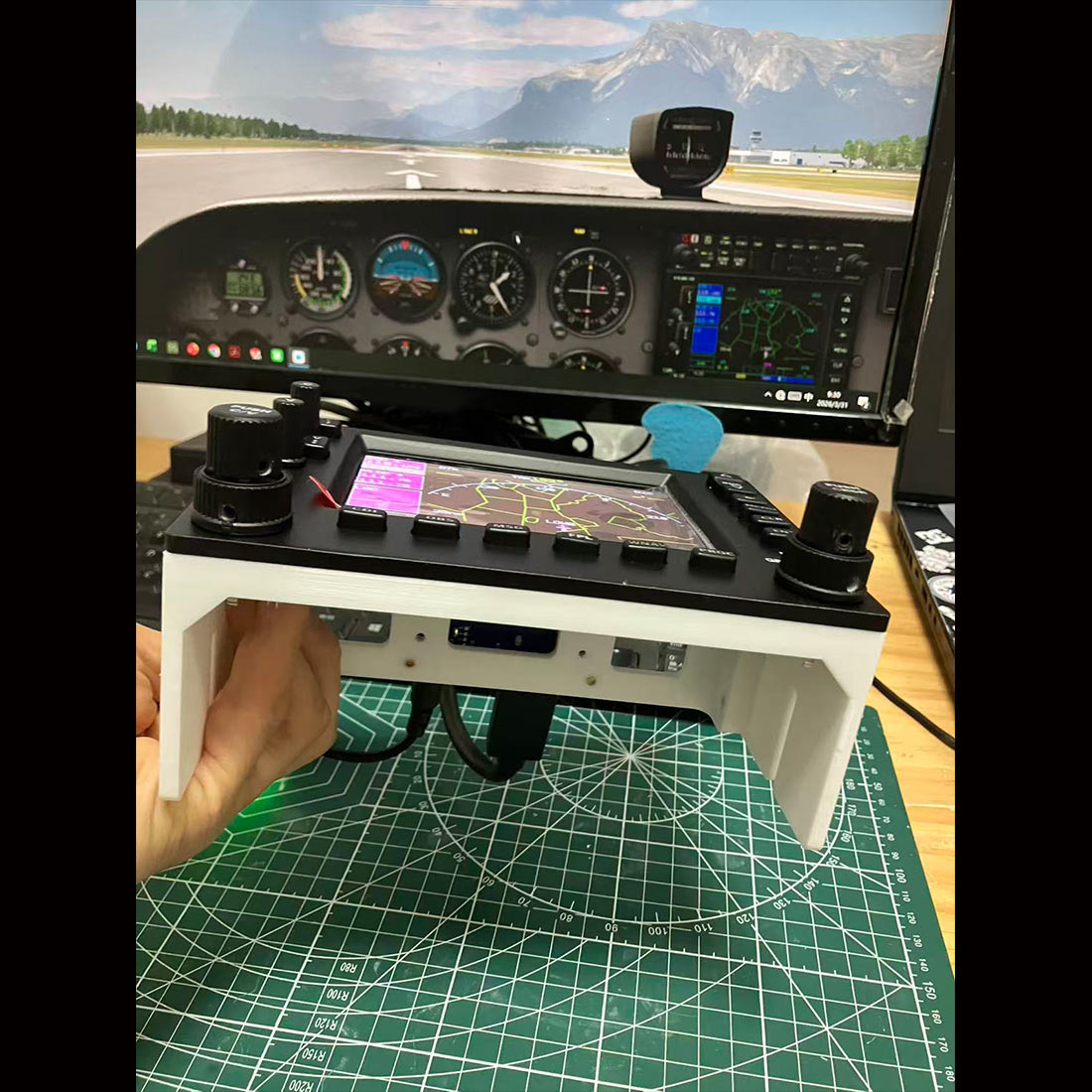 Simulation Flight GNS-530 Style Avionics Panel
